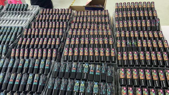 8000Puffs Pen elettronica monouso con porta di ricarica tipo C senza